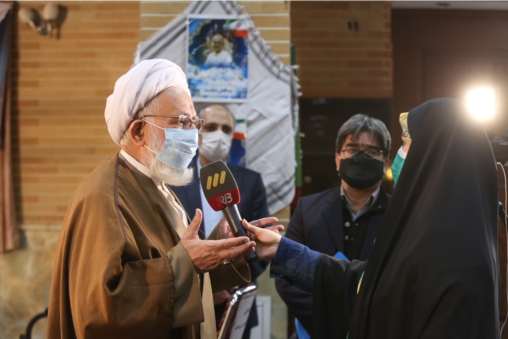 گزارش تصویری از پوشش رسانه ای مراسم گرامیداشت شهدای مدافع سلامت در بیمارستان تخصصی و فوق تخصصی خاتم الانبیاء (ص) تهران